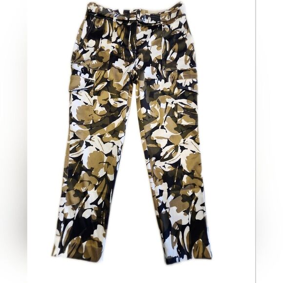 Chico's NWT Camo Floral Belted Ankle Cargo Pants, Chicos Size 0 (US 4) - Picture 4 of 16